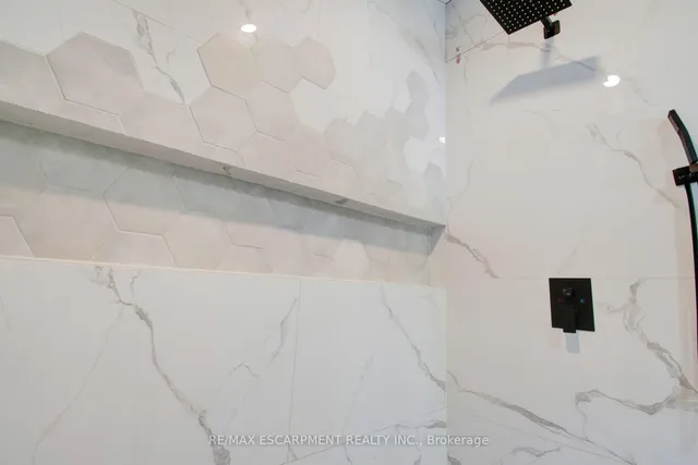 Additional image 28 of 85 East 37th St