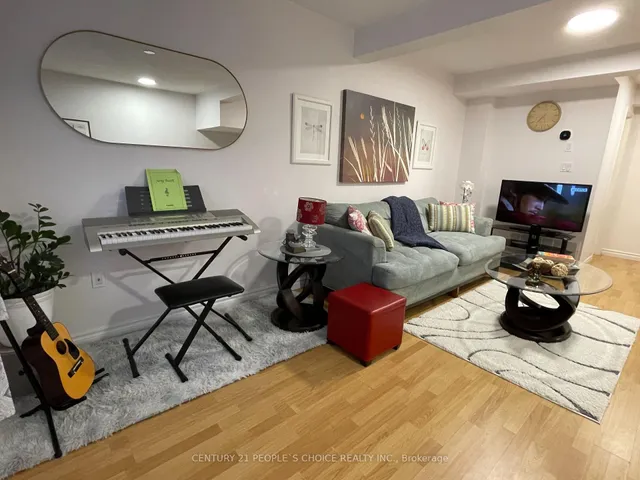 Additional image 35 of 83 Spadina Rd