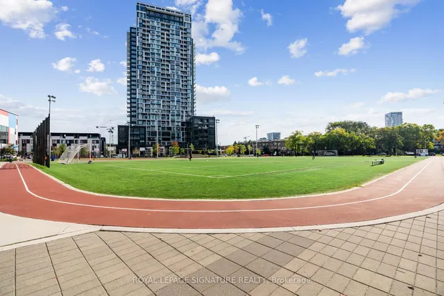 Additional image 19 of 170 Sumach St Unit 1708