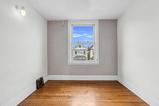 Additional image 24 of 170 Grosvenor Ave