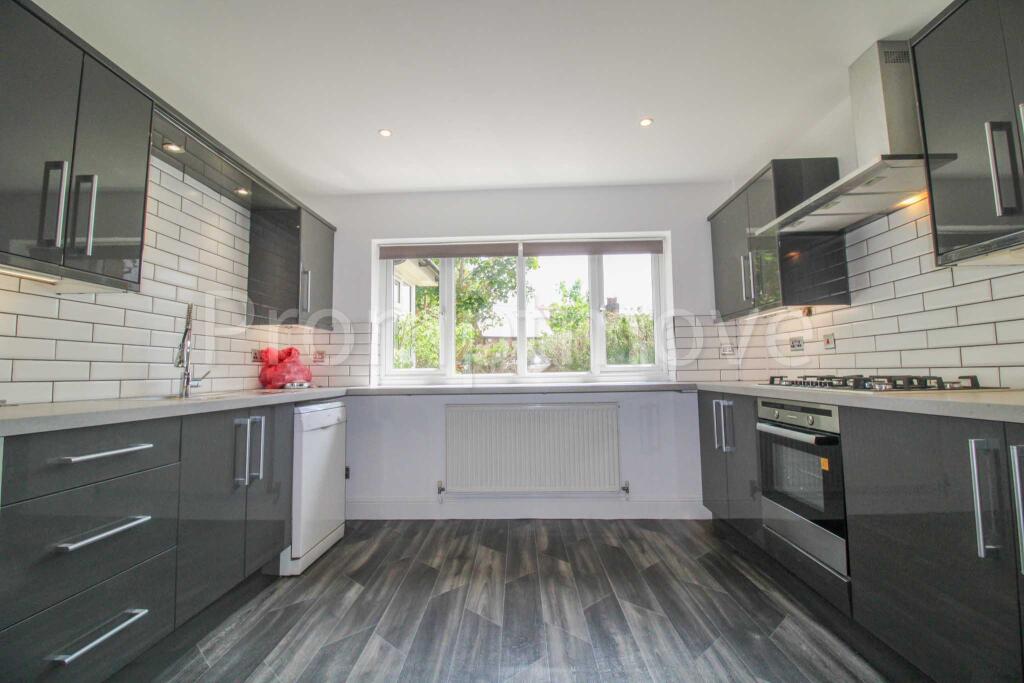 Additional image 4 of Crabtree Lane Harpenden AL5 5TA