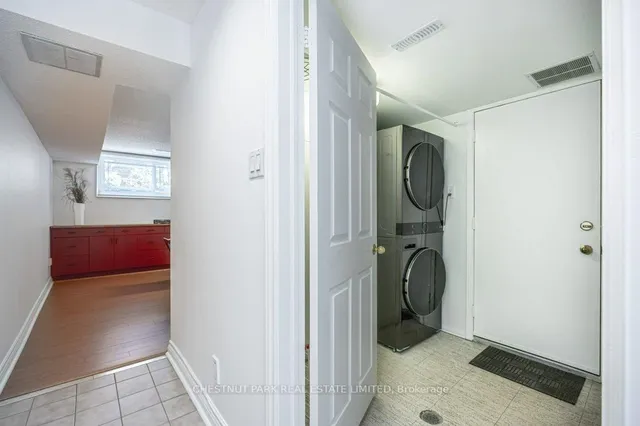 Additional image 27 of 250 Broadway Ave