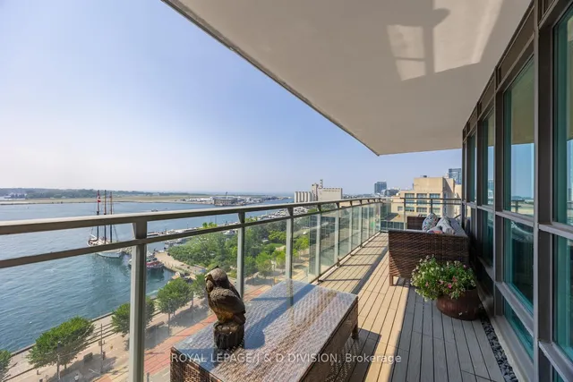 Additional image 32 of 410 Queens Quay Unit 1203