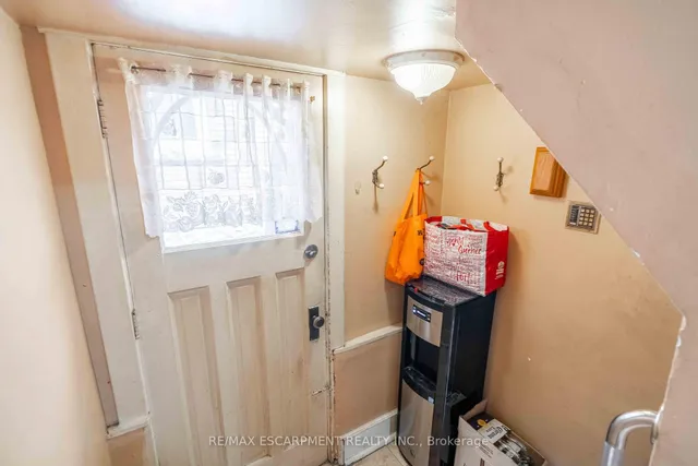 Additional image 17 of 228 Province St