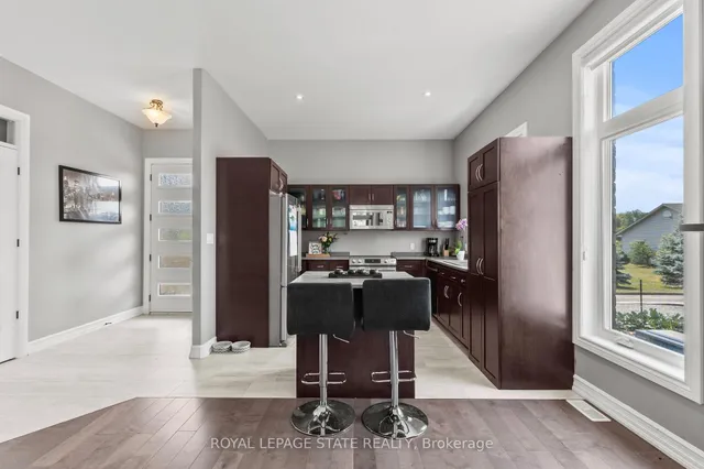 Additional image 42 of 43 Third Rd