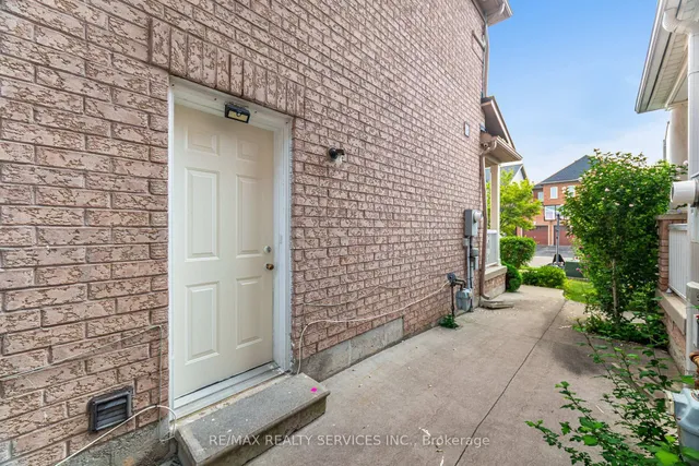 Additional image 46 of 27 Hardgate Cres