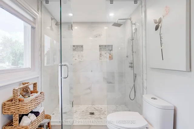 Additional image 24 of 14 Greystone Cres