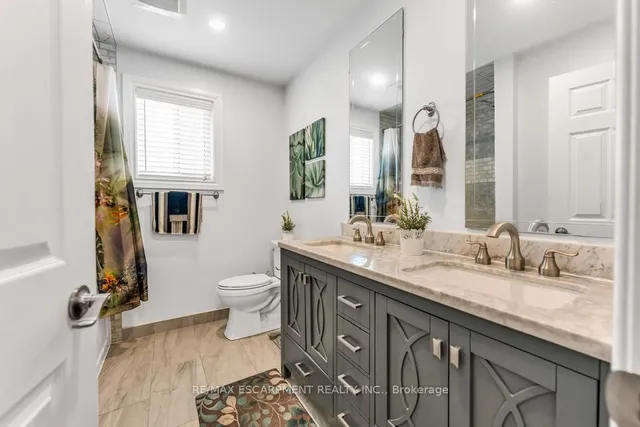 Additional image 14 of 650 Acadia Dr