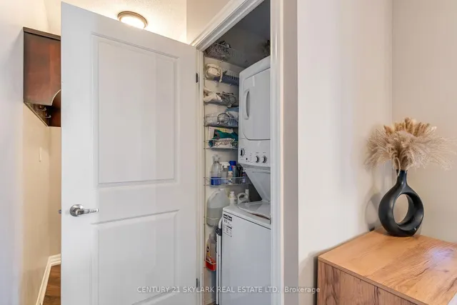 Additional image 4 of 245 Dalesford Rd Unit 516