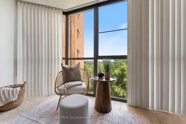 Additional image 11 of 1230 Marlborough Crt Unit 602