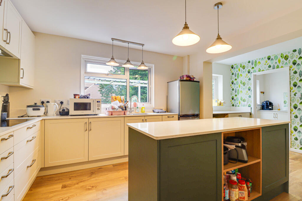 Additional image 6 of Penn Road, Park Street, St Albans, AL2