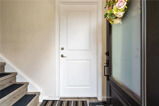 Additional image 5 of 444 QUEEN VICTORIA Dr