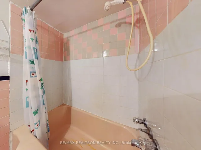 Additional image 43 of 54 Grace St