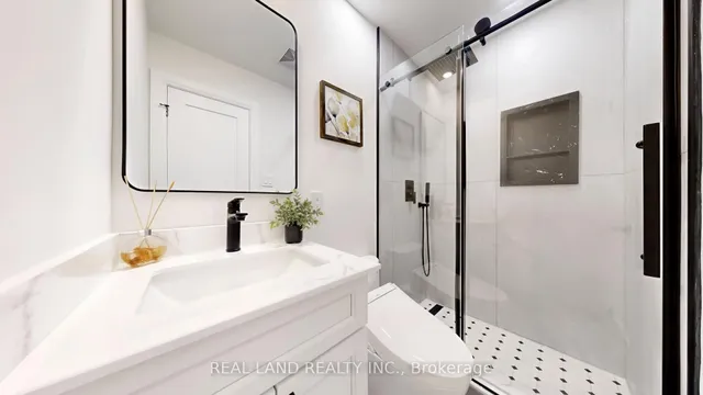 Additional image 22 of 38 Cresthaven Dr