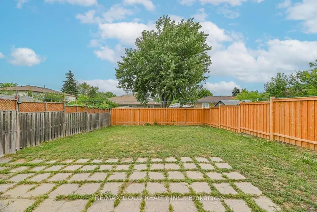 Additional image 33 of 81 Drake Blvd