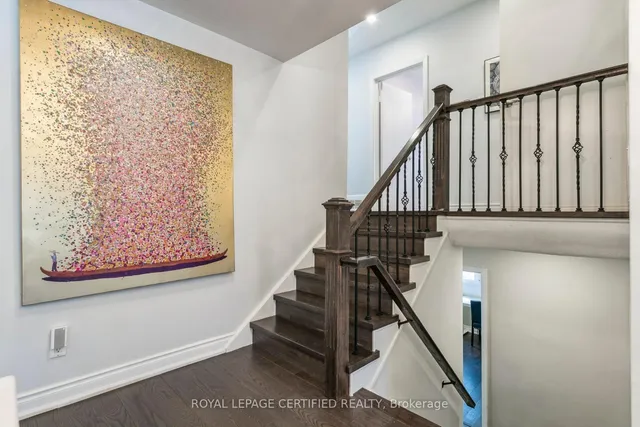 Additional image 18 of 462 The Kingsway