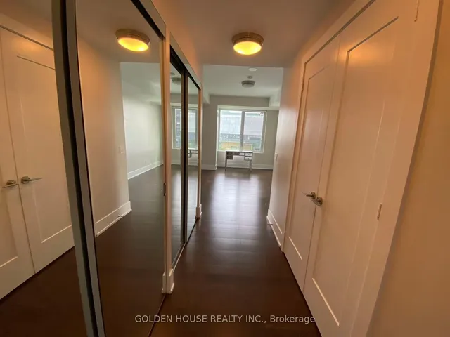 Additional image 13 of 55 Merchants' Wharf Unit 524