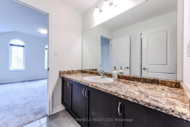 Additional image 39 of 61 Bucksaw St