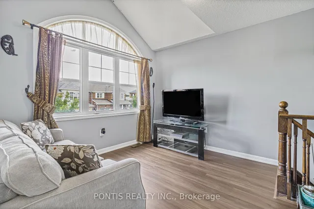 Additional image 24 of 25 FRANCIS LUNDY St