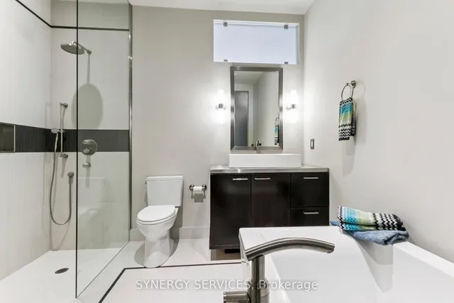 Additional image 21 of 90 Sumach St Unit 619