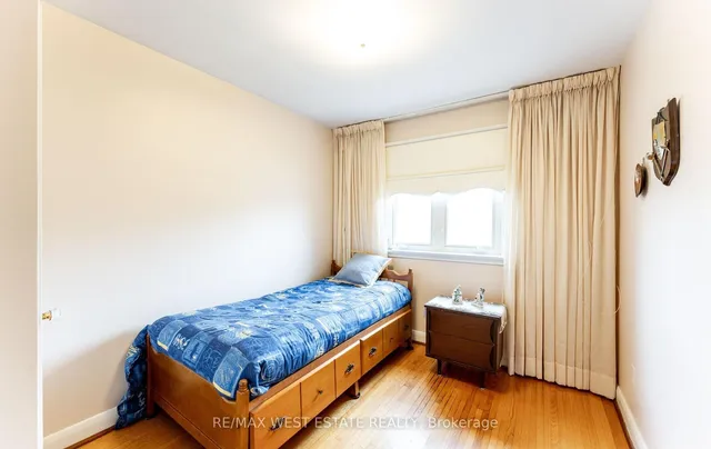 Additional image 24 of 1468 Wilson Ave