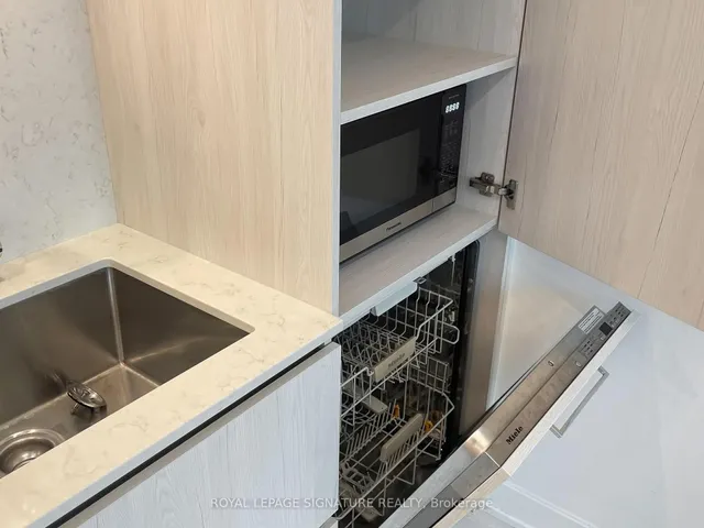 Additional image 31 of 35 Mercer St Unit 2713