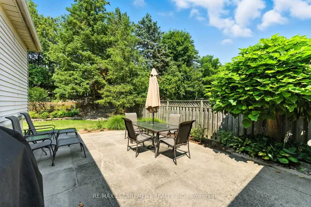 Additional image 28 of 51 Pleasant Ave