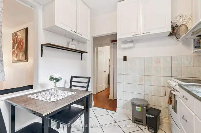 Additional image 8 of 1982 Lawrence Ave