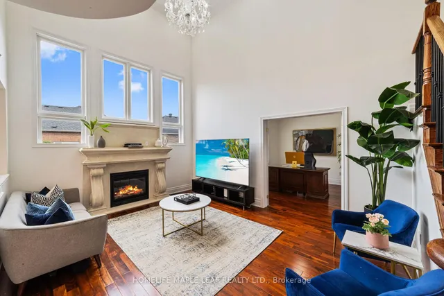 Additional image 14 of 18 Regis Circ