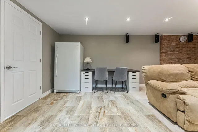 Additional image 5 of 16 Drakes Dr