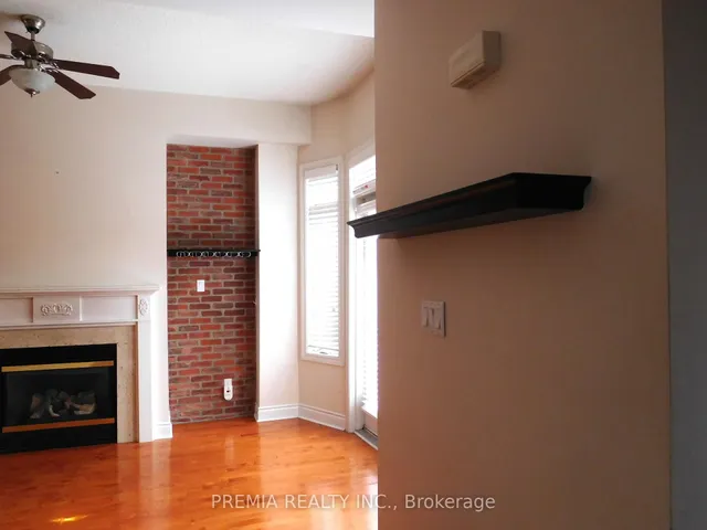 Additional image 8 of 3 Rean Dr Unit TH3