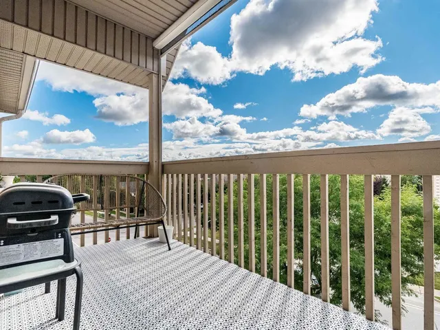 Additional image 30 of 4015 Kilmer Dr Unit 402