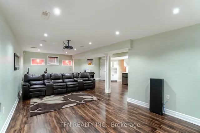 Additional image 40 of 327 PRINGLE Ave