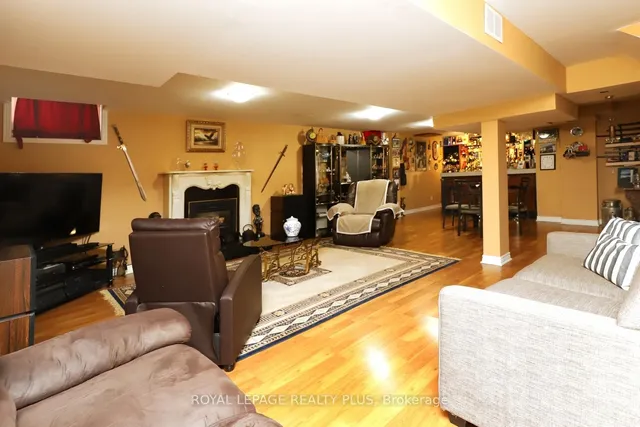 Additional image 33 of 1086 Hedge Dr