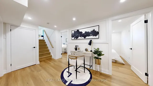 Additional image 25 of 38 Cresthaven Dr