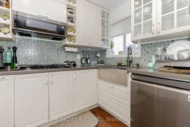 Additional image 17 of 28 AINSLIE Ave