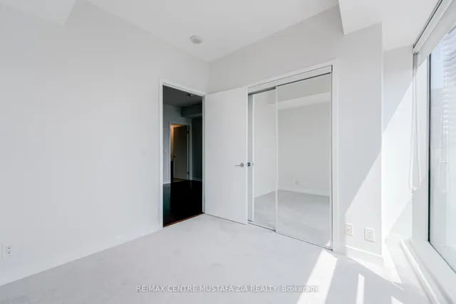 Additional image 13 of 14 York St Unit 2402