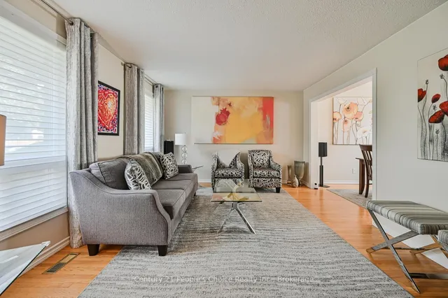 Additional image 10 of 2 Fontaine Crt