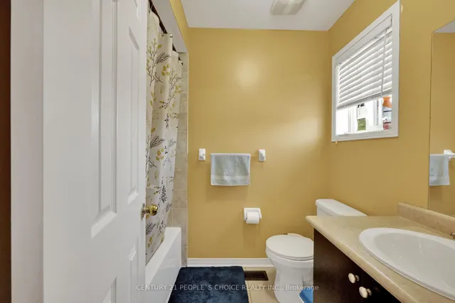 Additional image 34 of 46 Commodore Dr