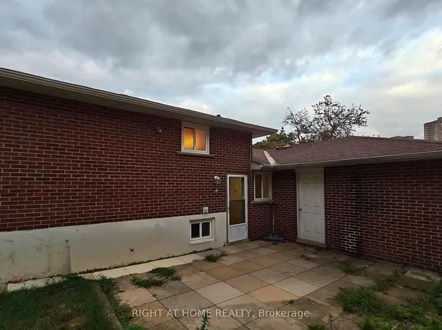 Additional image 24 of 182 mcnicoll Ave