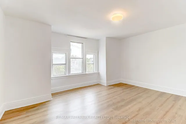 Additional image 17 of 18 Conway Ave