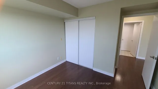 Additional image 16 of 36 Lee Centre Dr Unit 2015