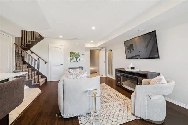 Additional image 11 of 2508 Post Rd Unit 17