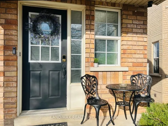 Additional image 2 of 50 Charleswood Circ