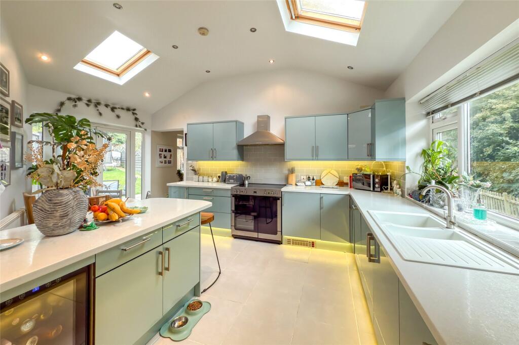 Additional image 2 of Reynolds Crescent, Sandridge, St. Albans, Hertfordshire, AL4
