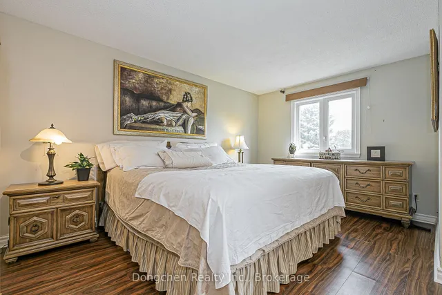 Additional image 33 of 14 Carl Cres
