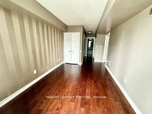 Additional image 19 of 71 Simcoe St Unit 1002