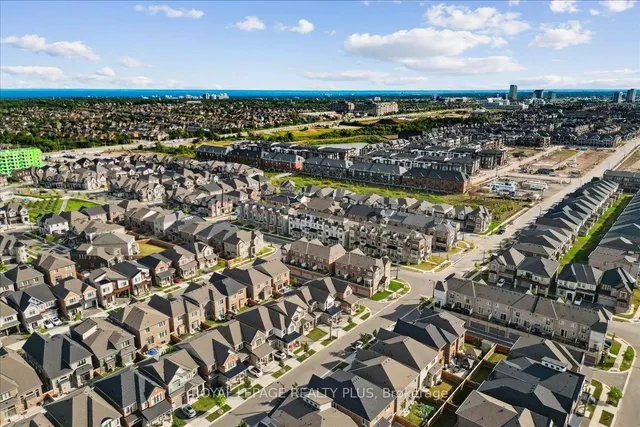 Additional image 47 of 1416 Lakeport Cres