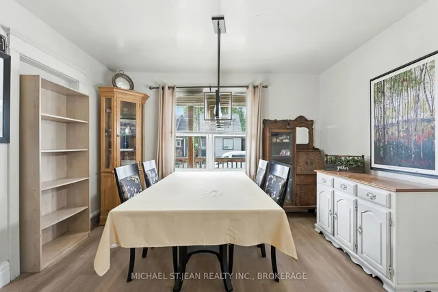 Additional image 10 of 98 Tuxedo Ave