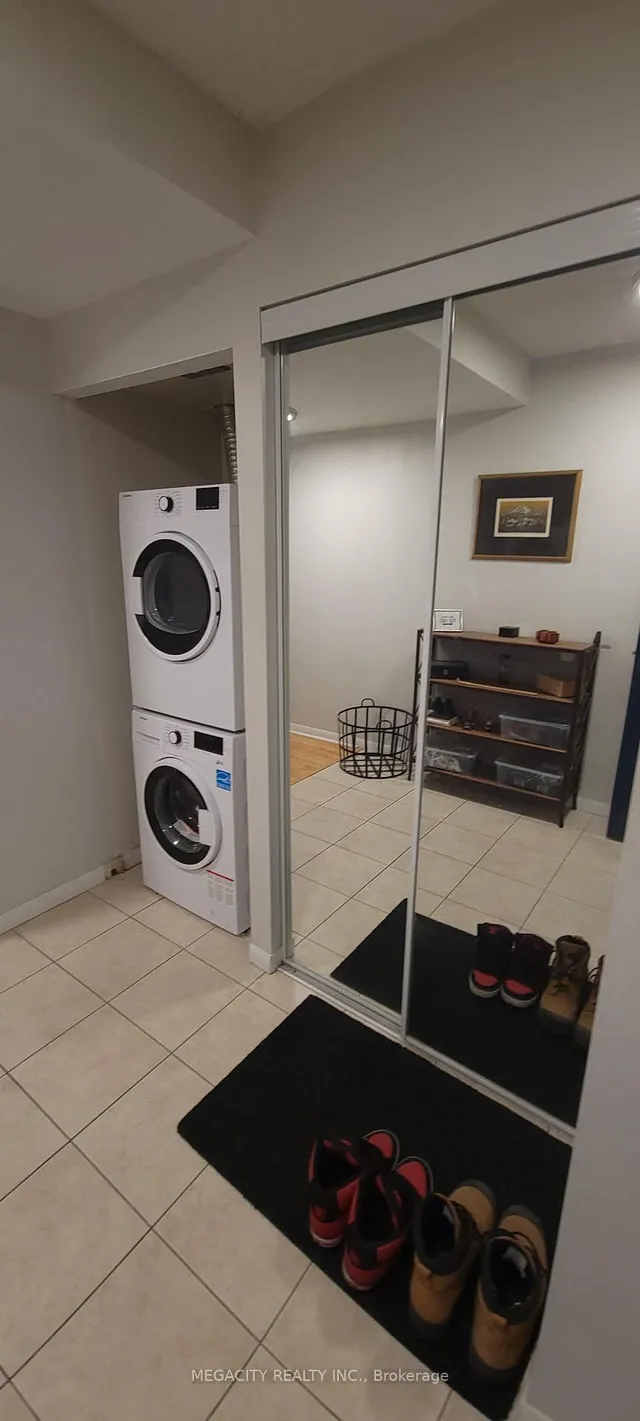 Additional image 6 of 2464 Weston Rd Unit 401